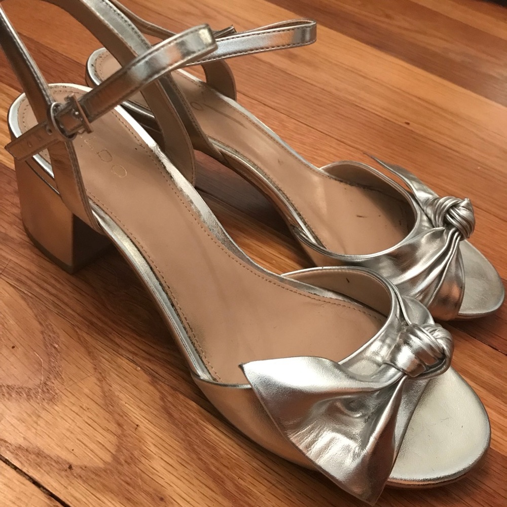 ALDO Silver Knottie Block Heel Sandal, size 8